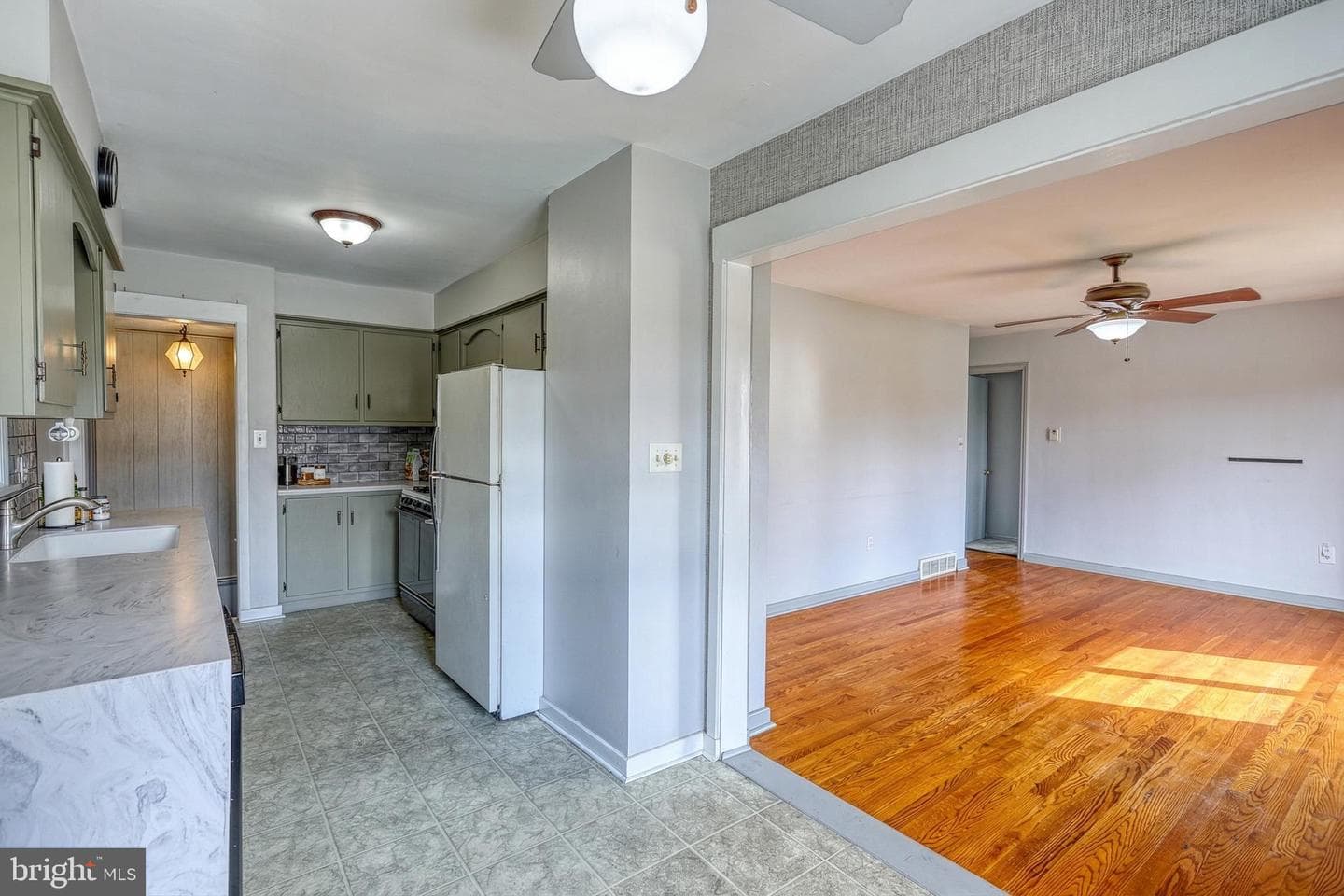 30 Lincoln Drive photo 24