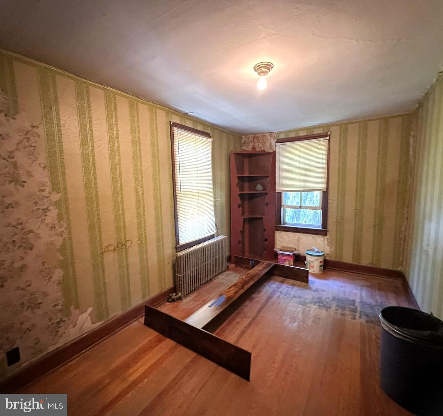 37 N Queen Street photo 28