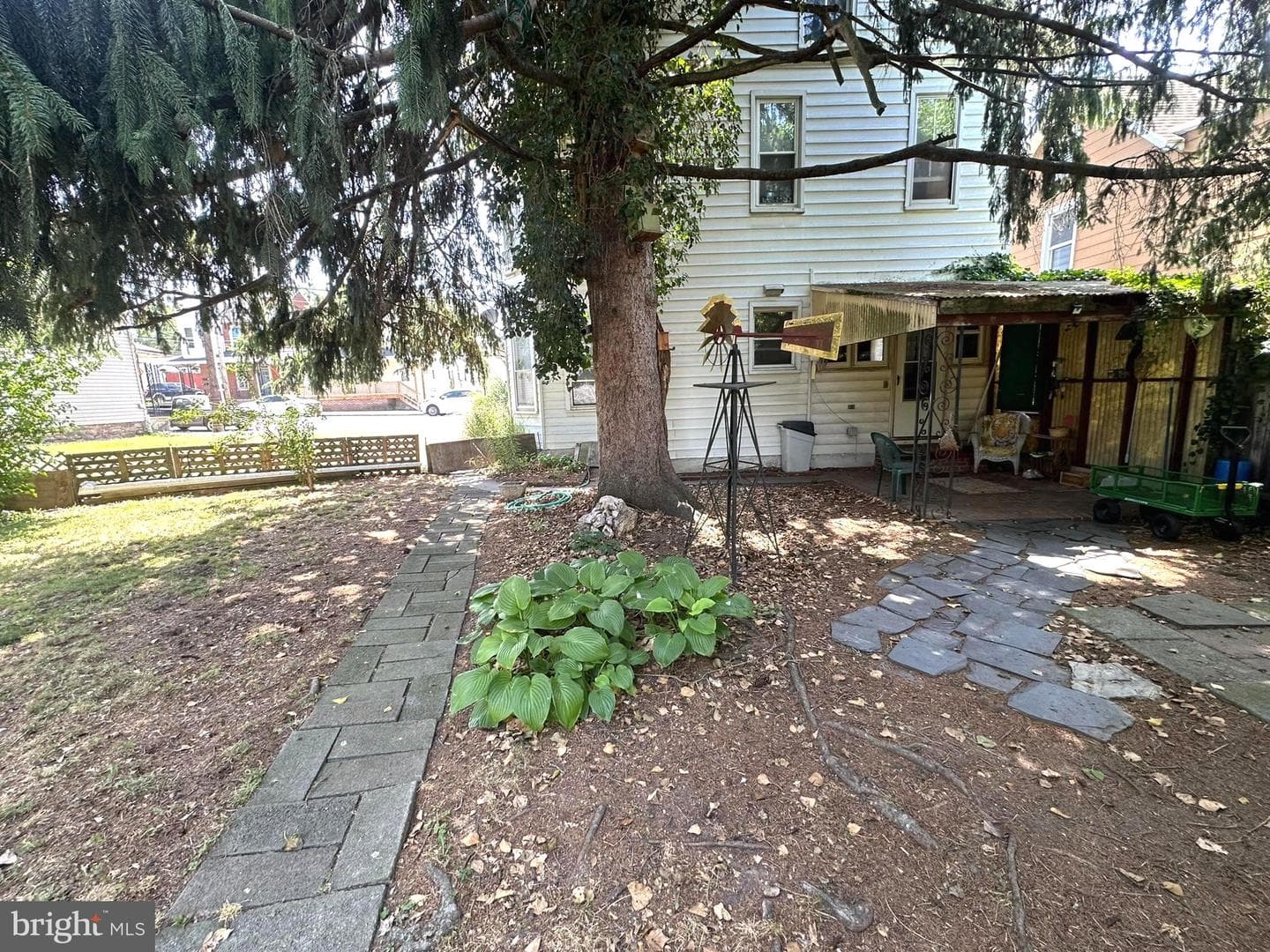 37 N Queen Street photo 33