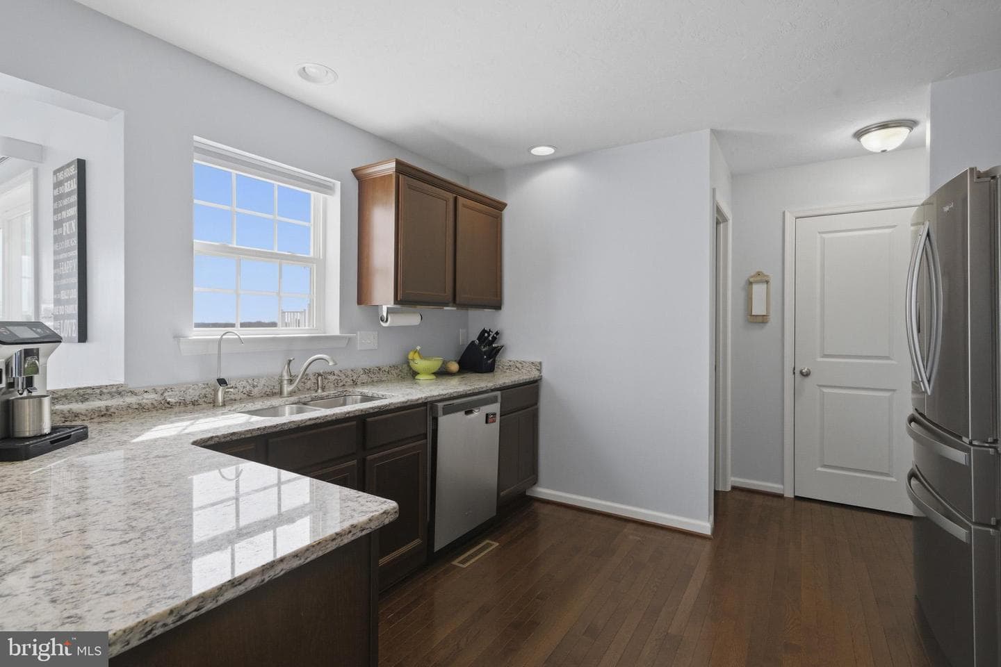 396 Friendship Lane photo 9