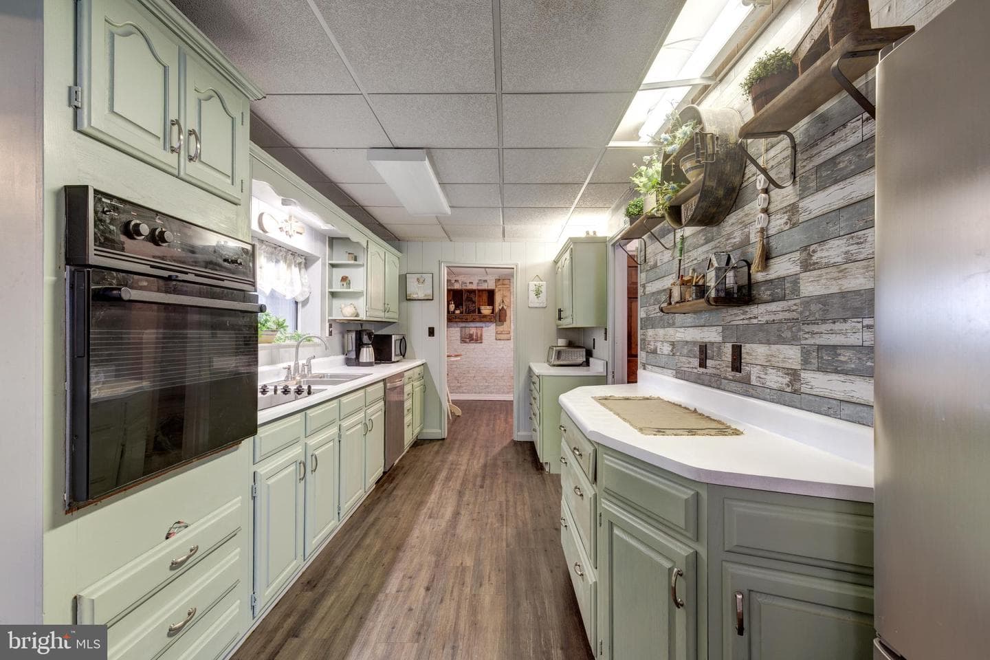229 E High Street photo 11