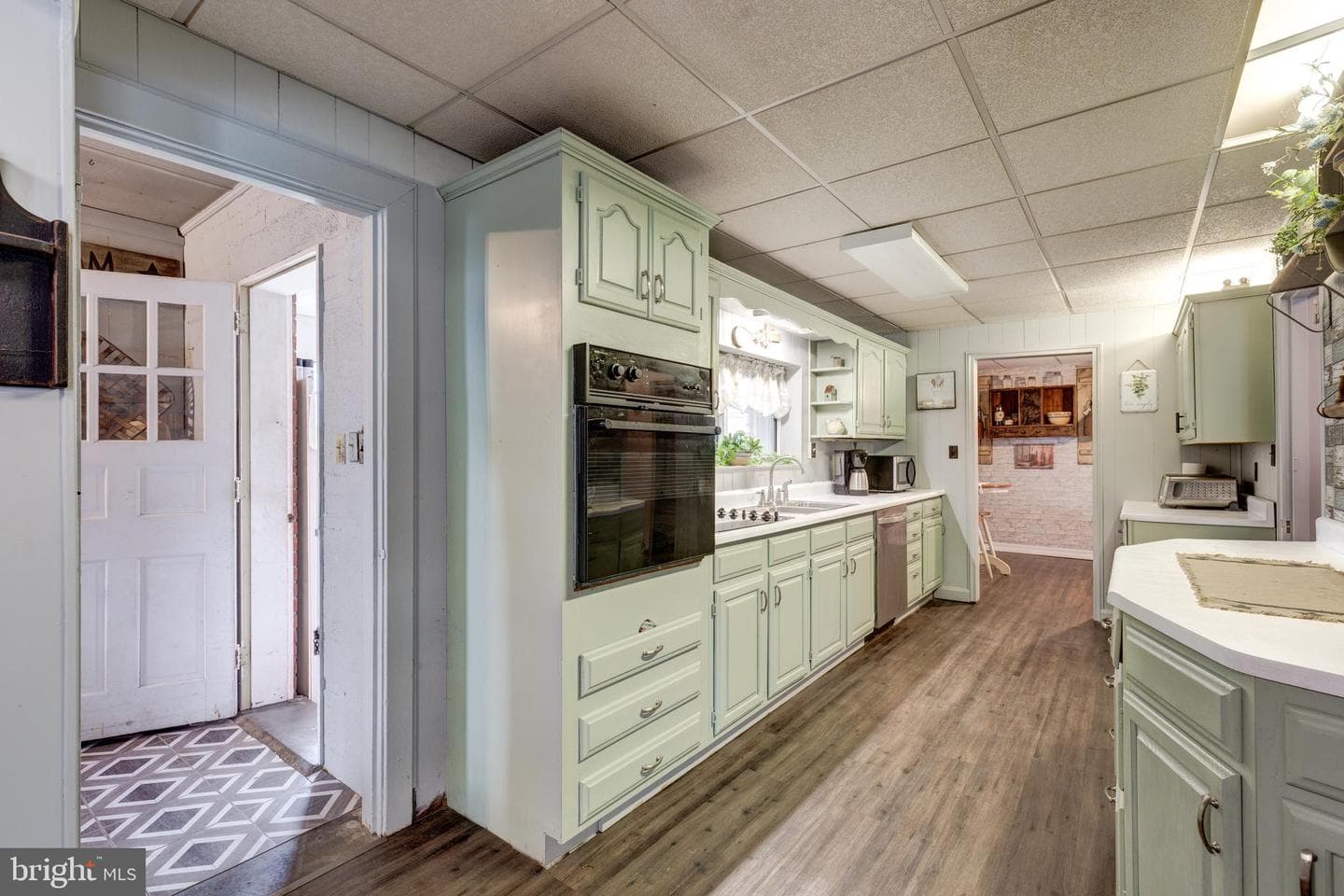 229 E High Street photo 12