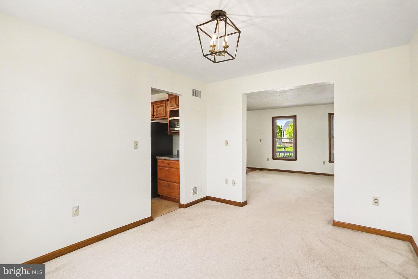 98 Comanche Trail photo 16
