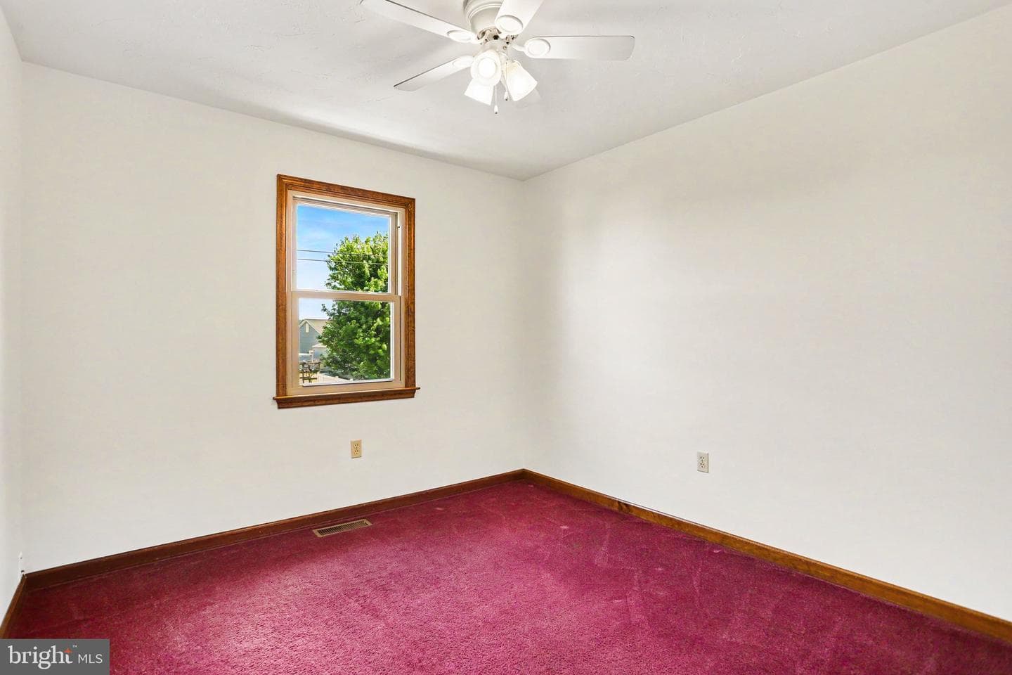 98 Comanche Trail photo 36