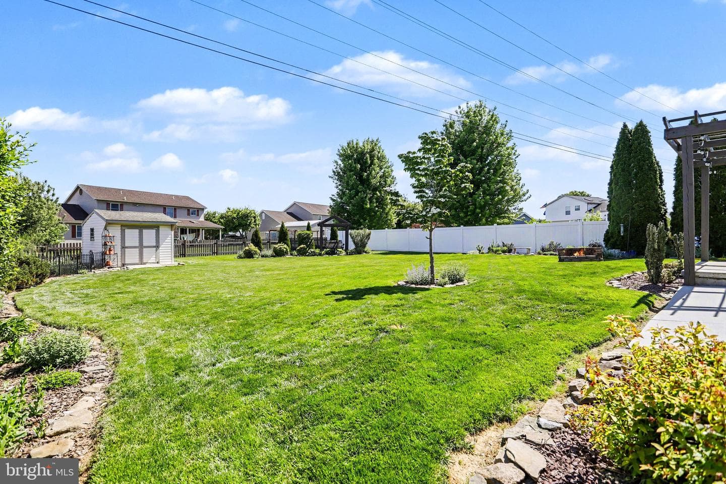 98 Comanche Trail photo 8