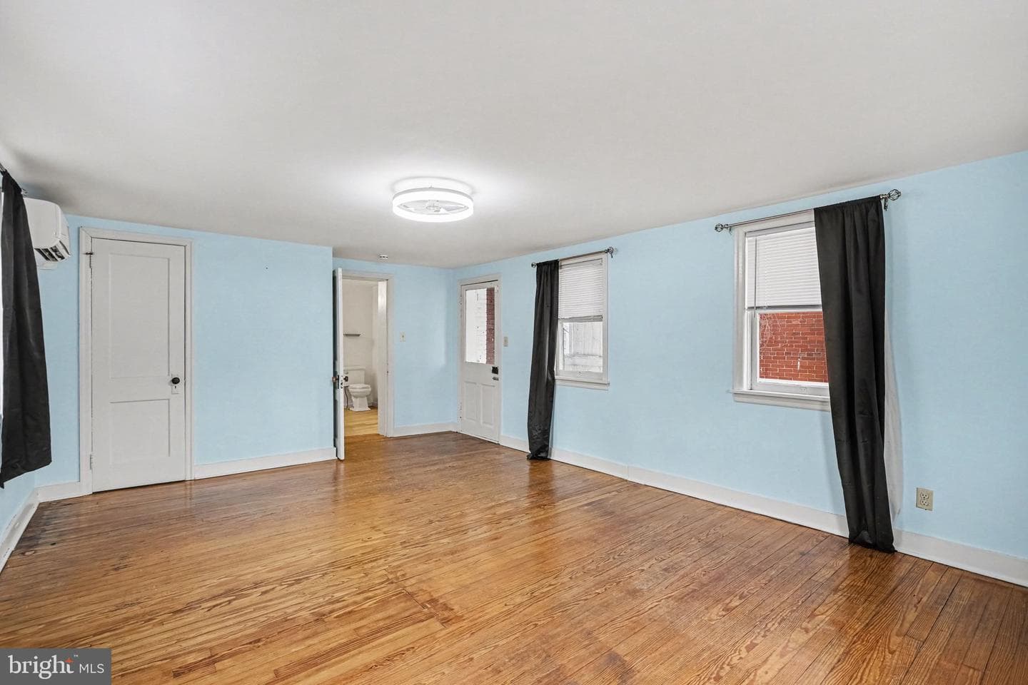 217 Baltimore Street photo 27