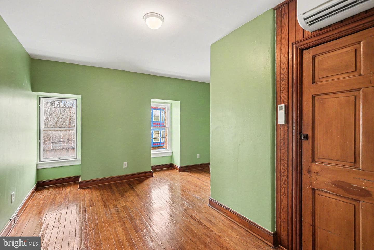 217 Baltimore Street photo 32