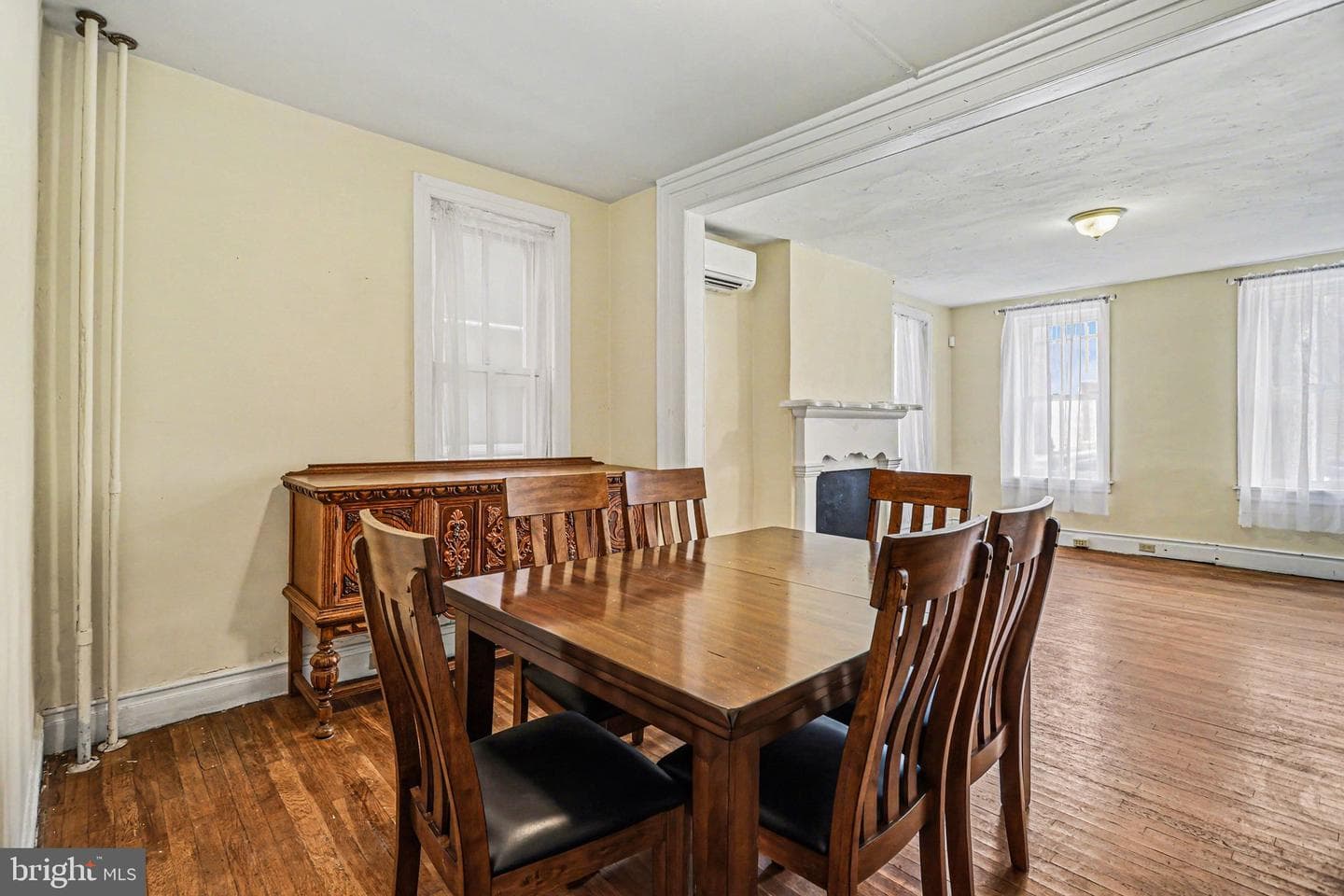 217 Baltimore Street photo 8