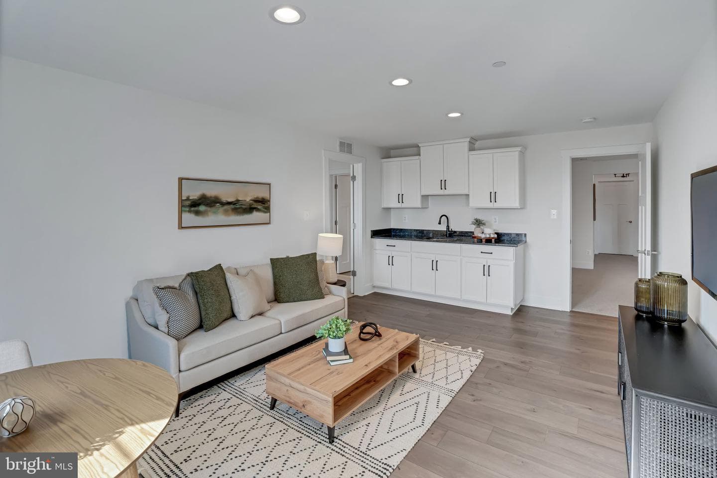 680 Barlow-Greenmount Road photo 11