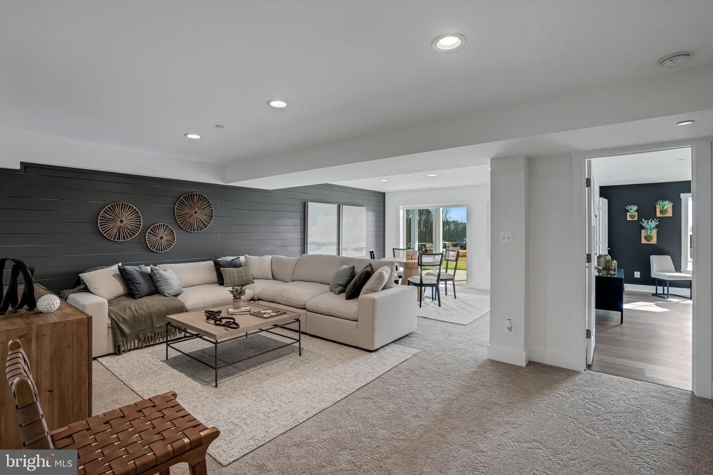 680 Barlow-Greenmount Road photo 15