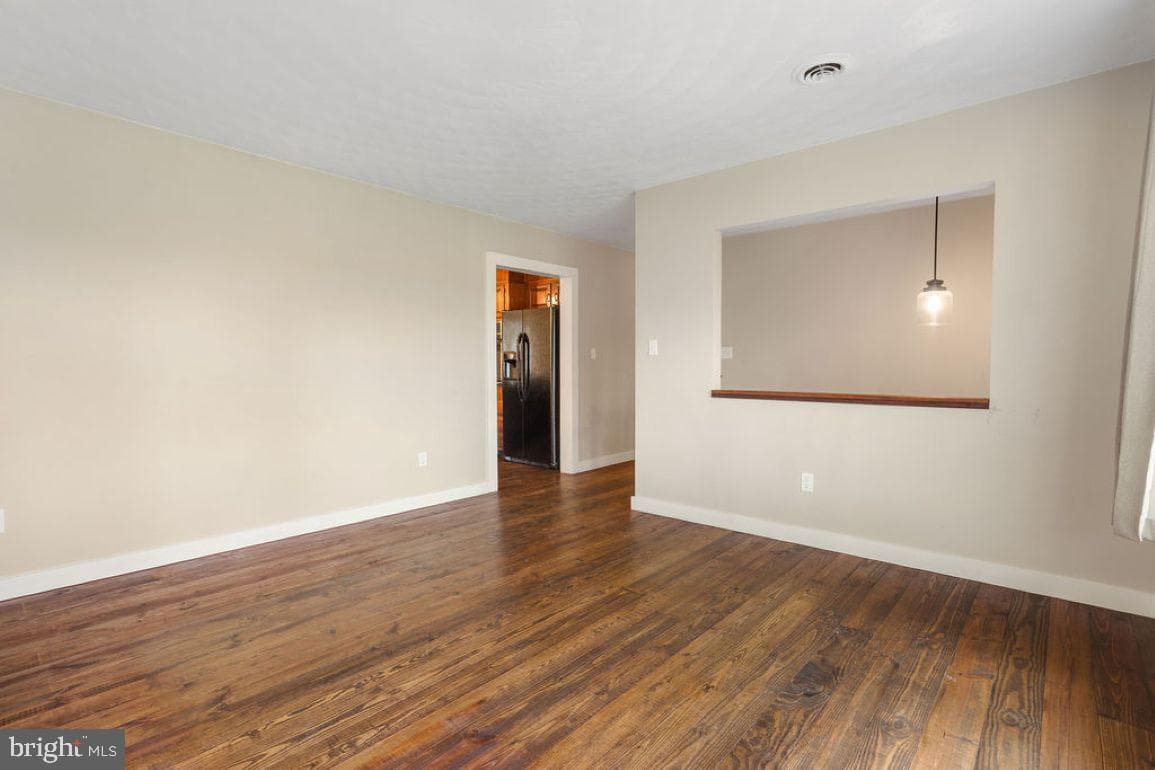 1014 Frederick Pike photo 7