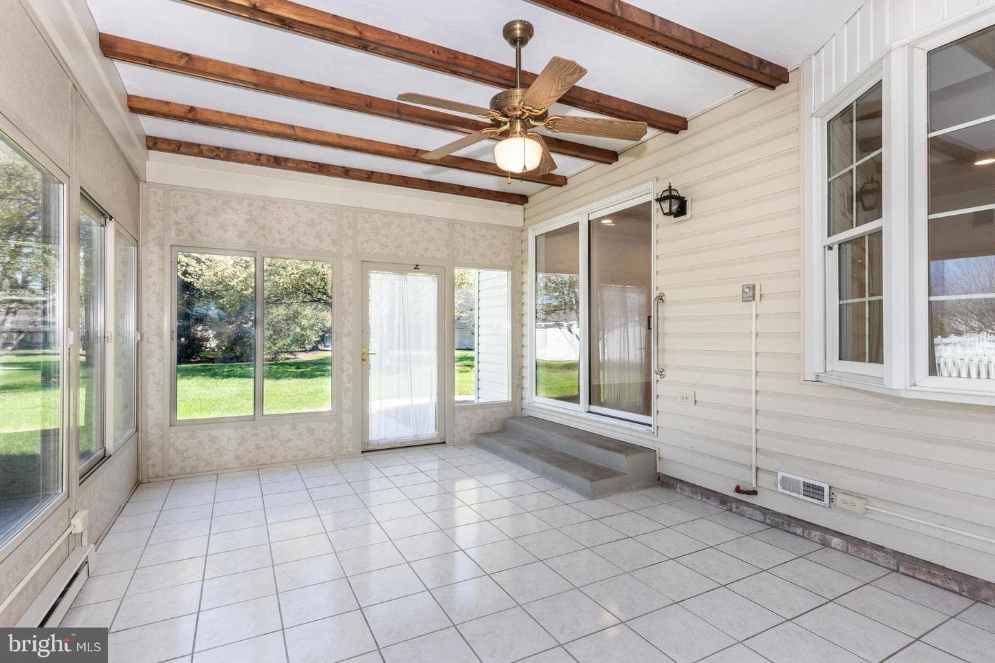 4 Straw Court photo 23