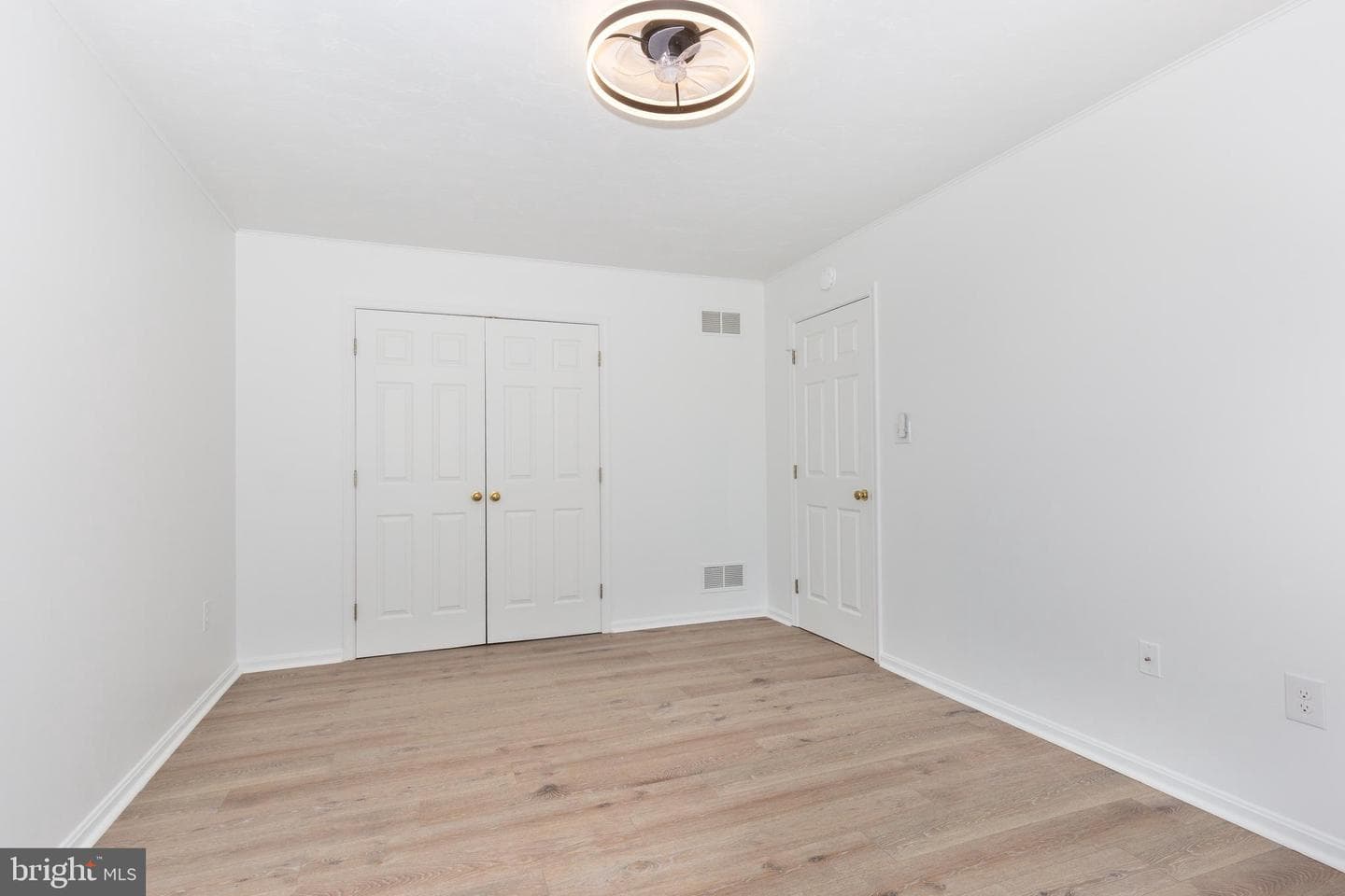 4 Straw Court photo 37
