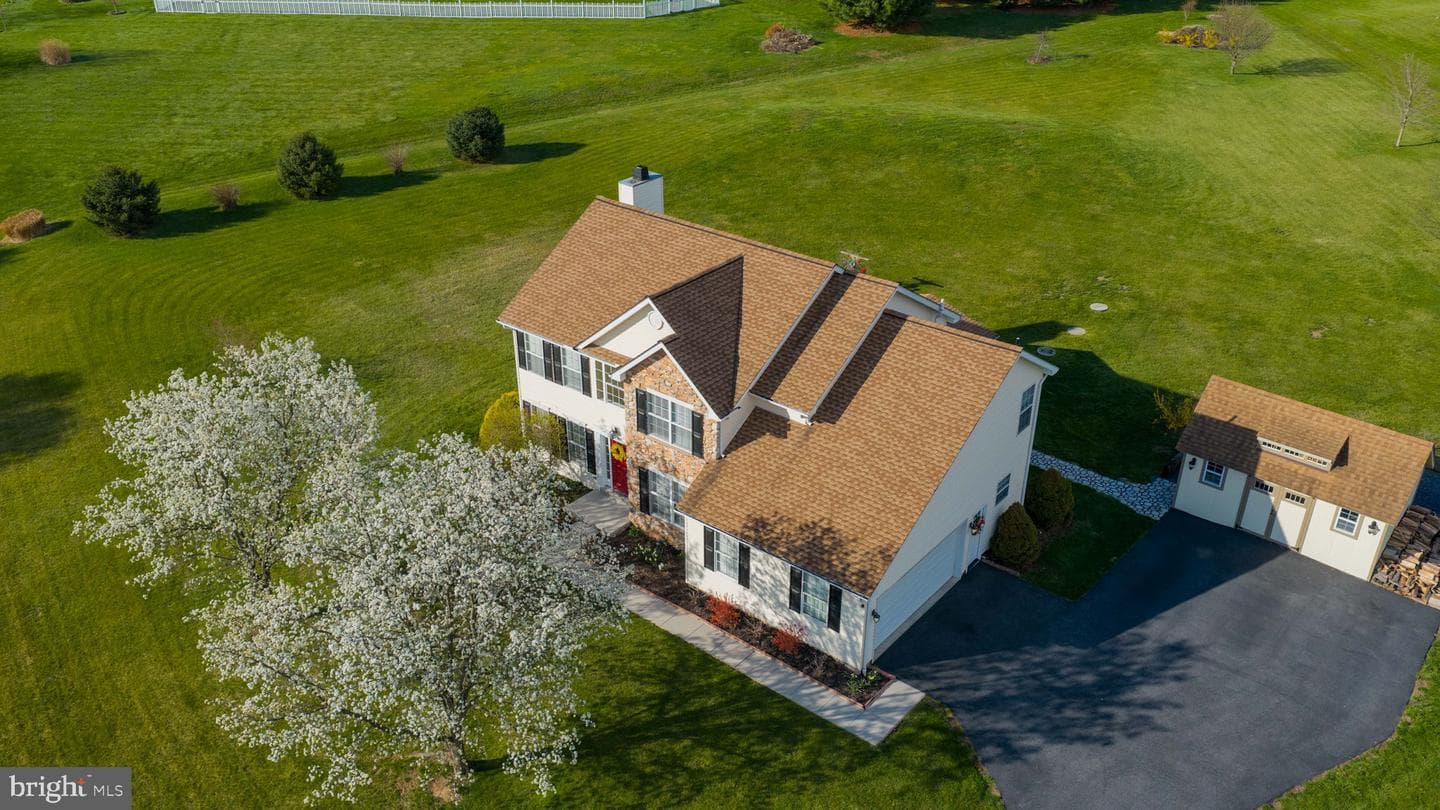 80 E Summit Drive