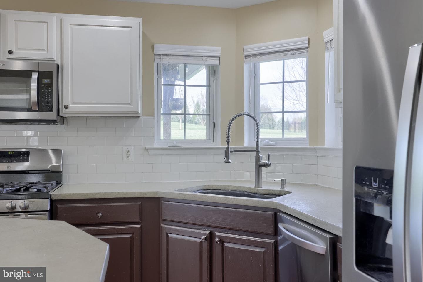 80 E Summit Drive photo 17