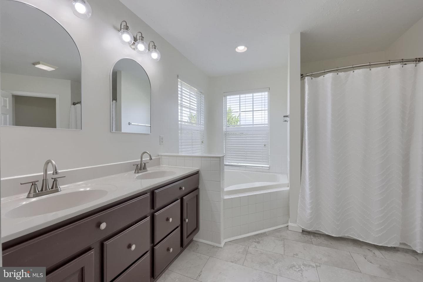 80 E Summit Drive photo 30