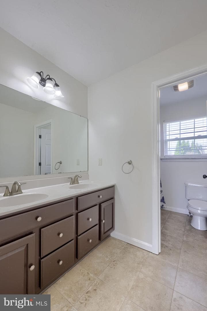 80 E Summit Drive photo 36