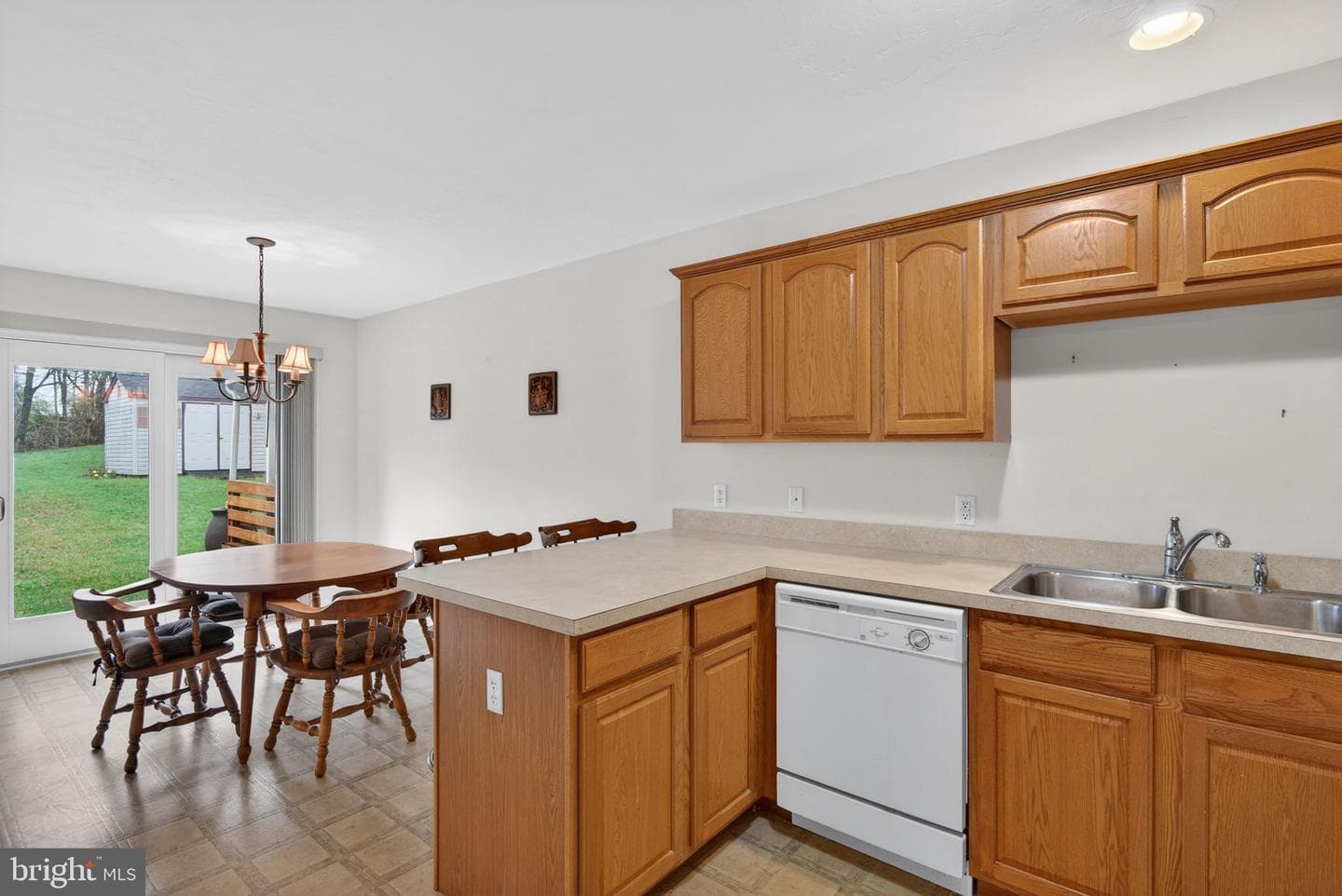 213 Maple Drive photo 11