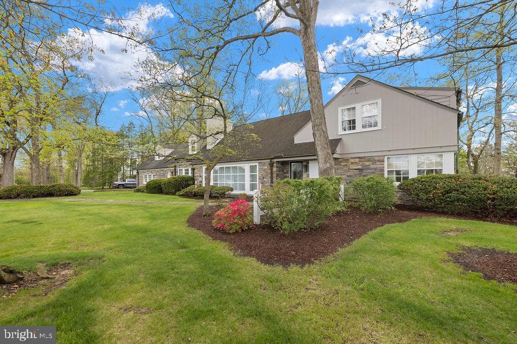30 Longview Drive photo 8