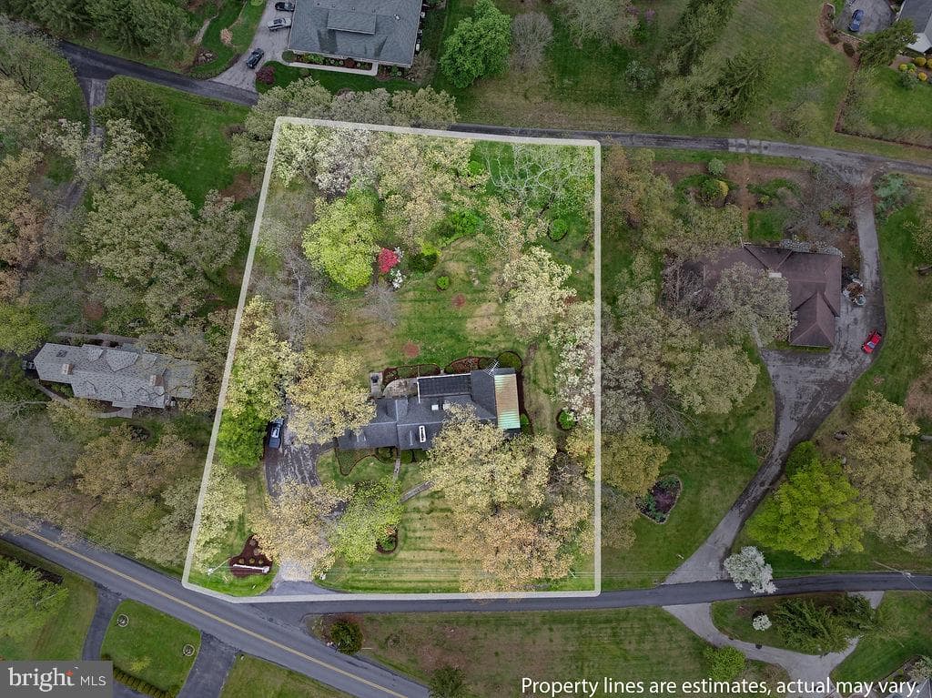 30 Longview Drive photo 84