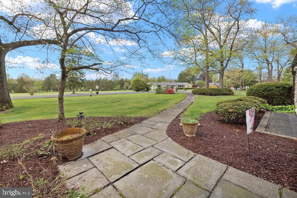 30 Longview Drive photo 9
