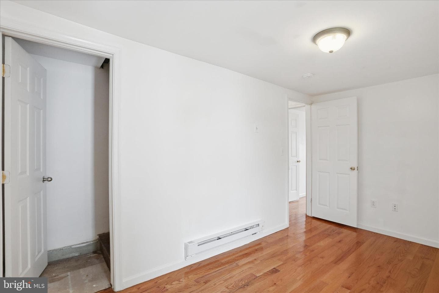 244 S Washington Street photo 26