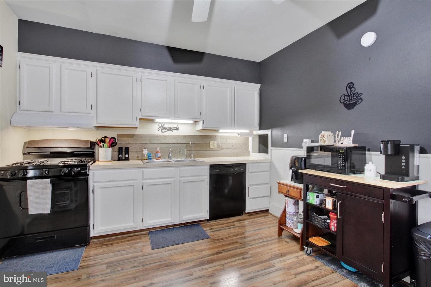 146 Hanover photo 10