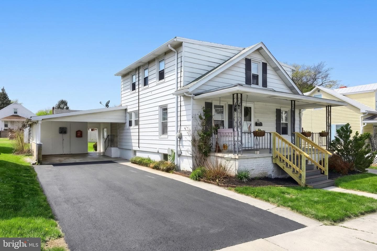 54 Patrick Avenue photo 2