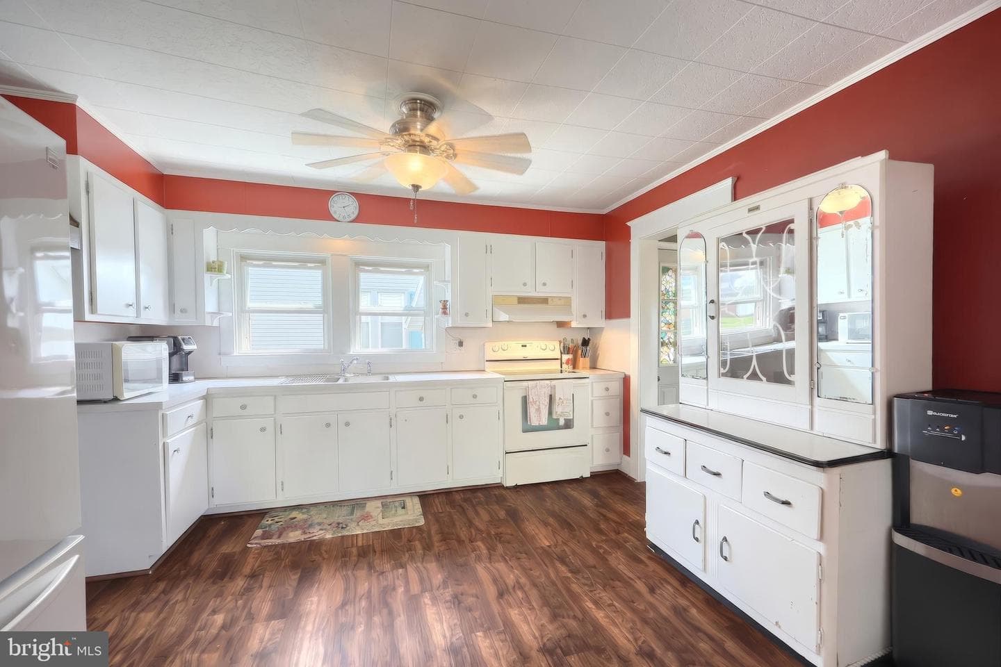 54 Patrick Avenue photo 9