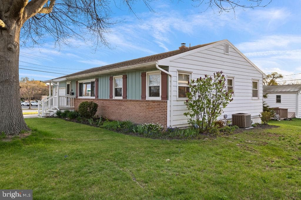 606 Fairview Avenue photo 3