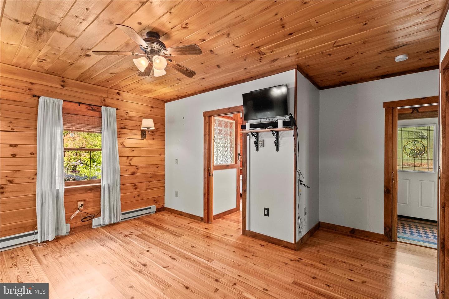 166 Woodview Road photo 15