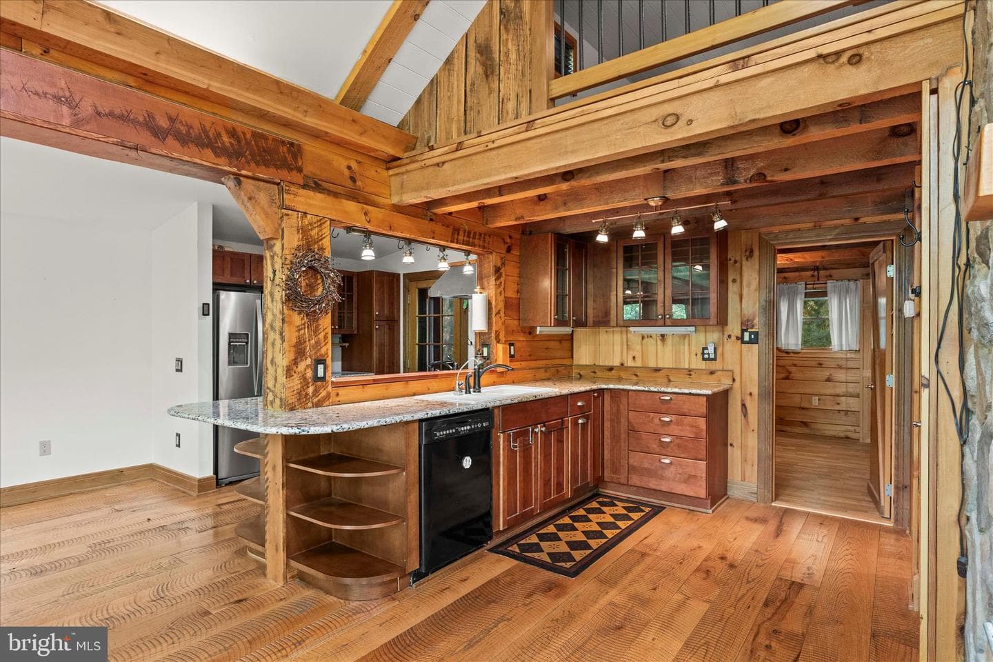 166 Woodview Road photo 39