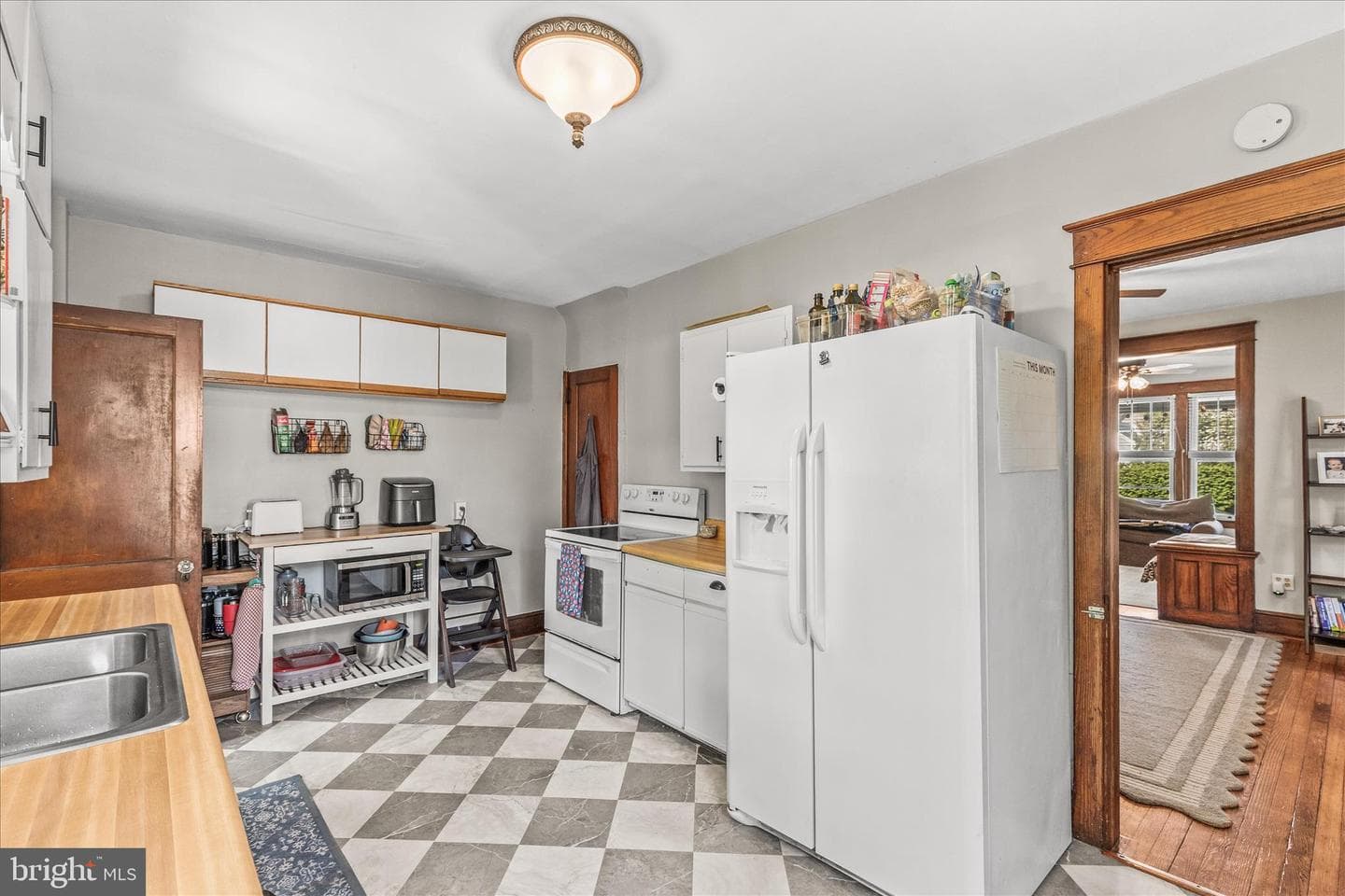 207 N Stratton St photo 13