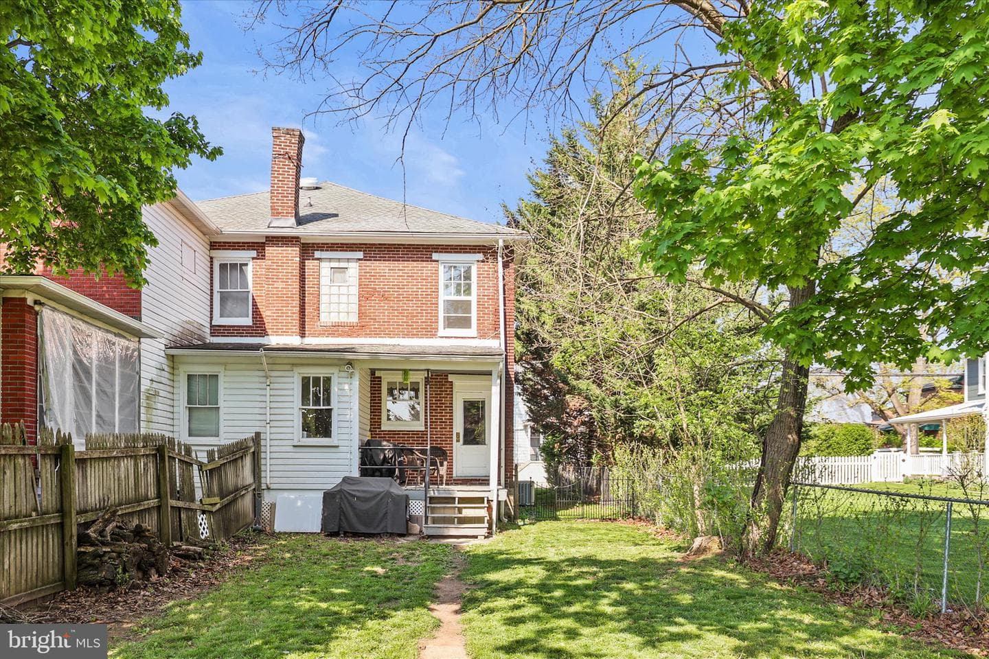 207 N Stratton St photo 30
