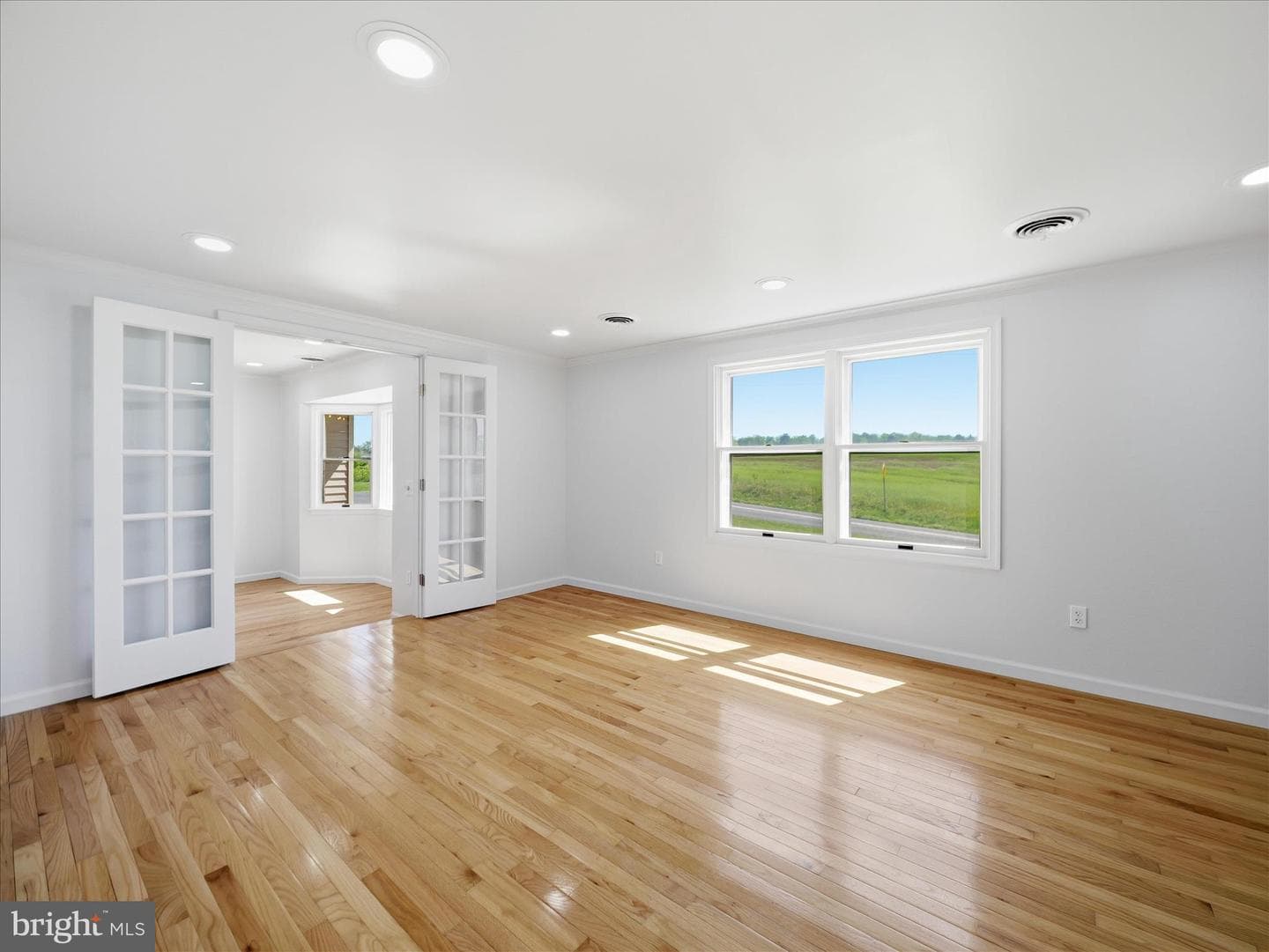 115 White Church Road photo 3