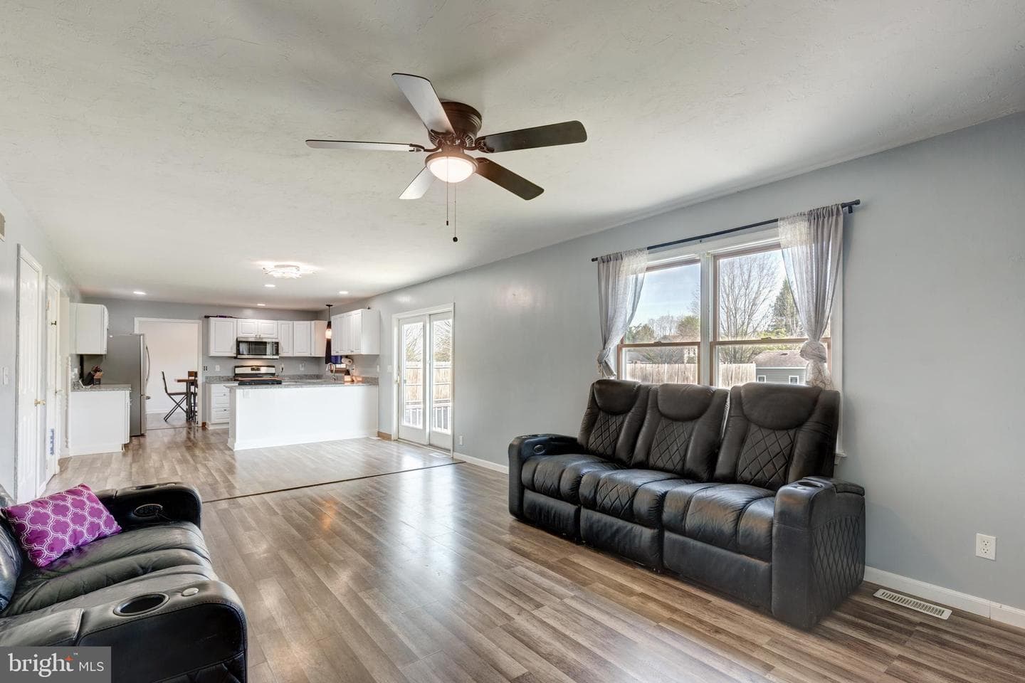 41 Wheaton Drive photo 12