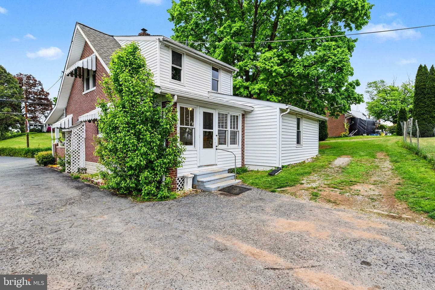 186 W York Street photo 29