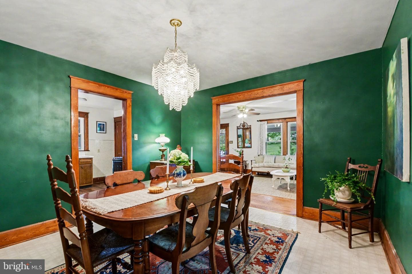 186 W York Street photo 7