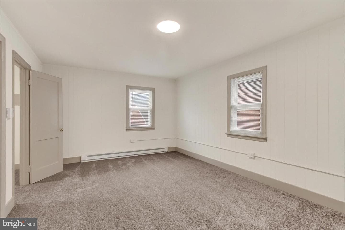 405 W King Street photo 24