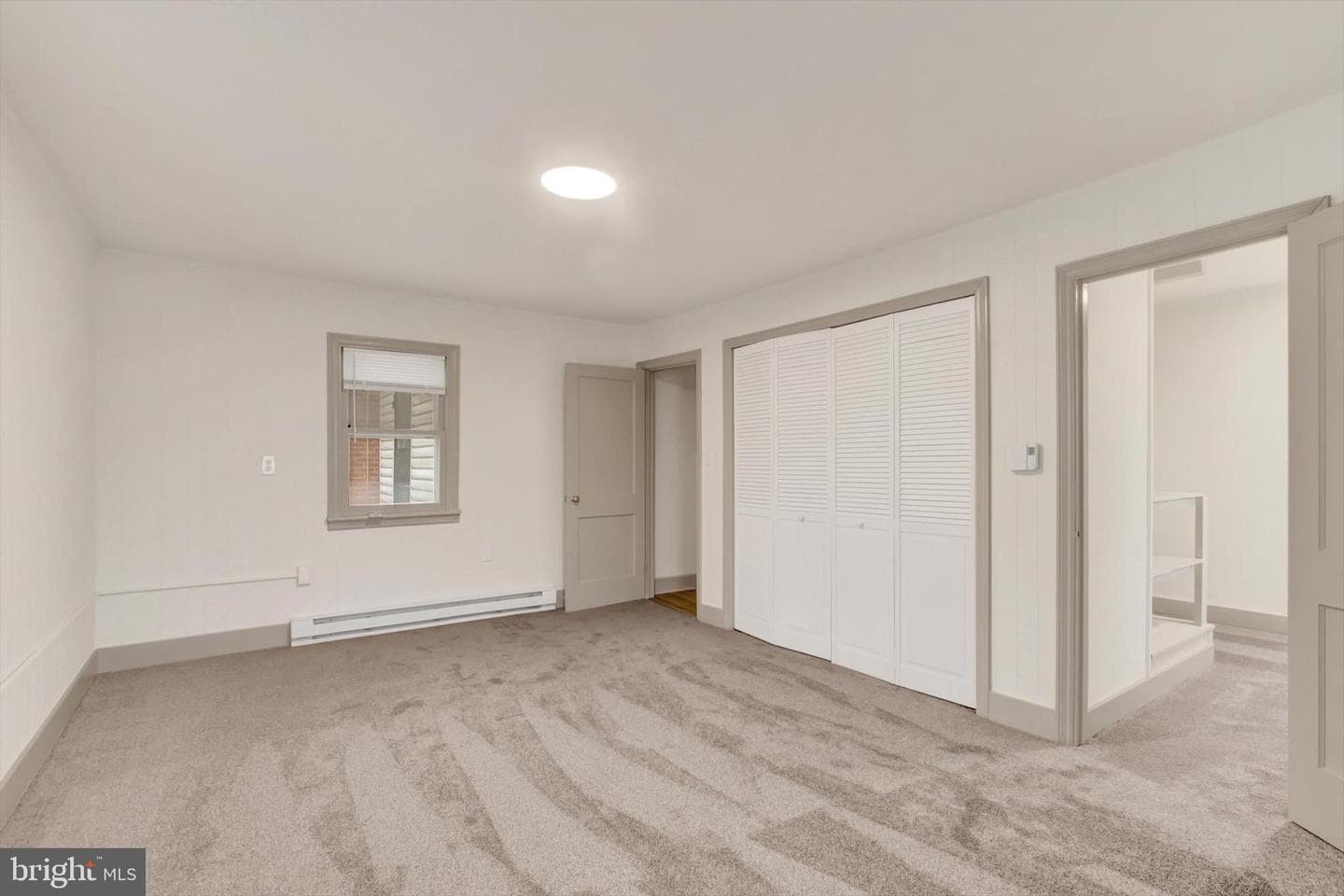405 W King Street photo 26