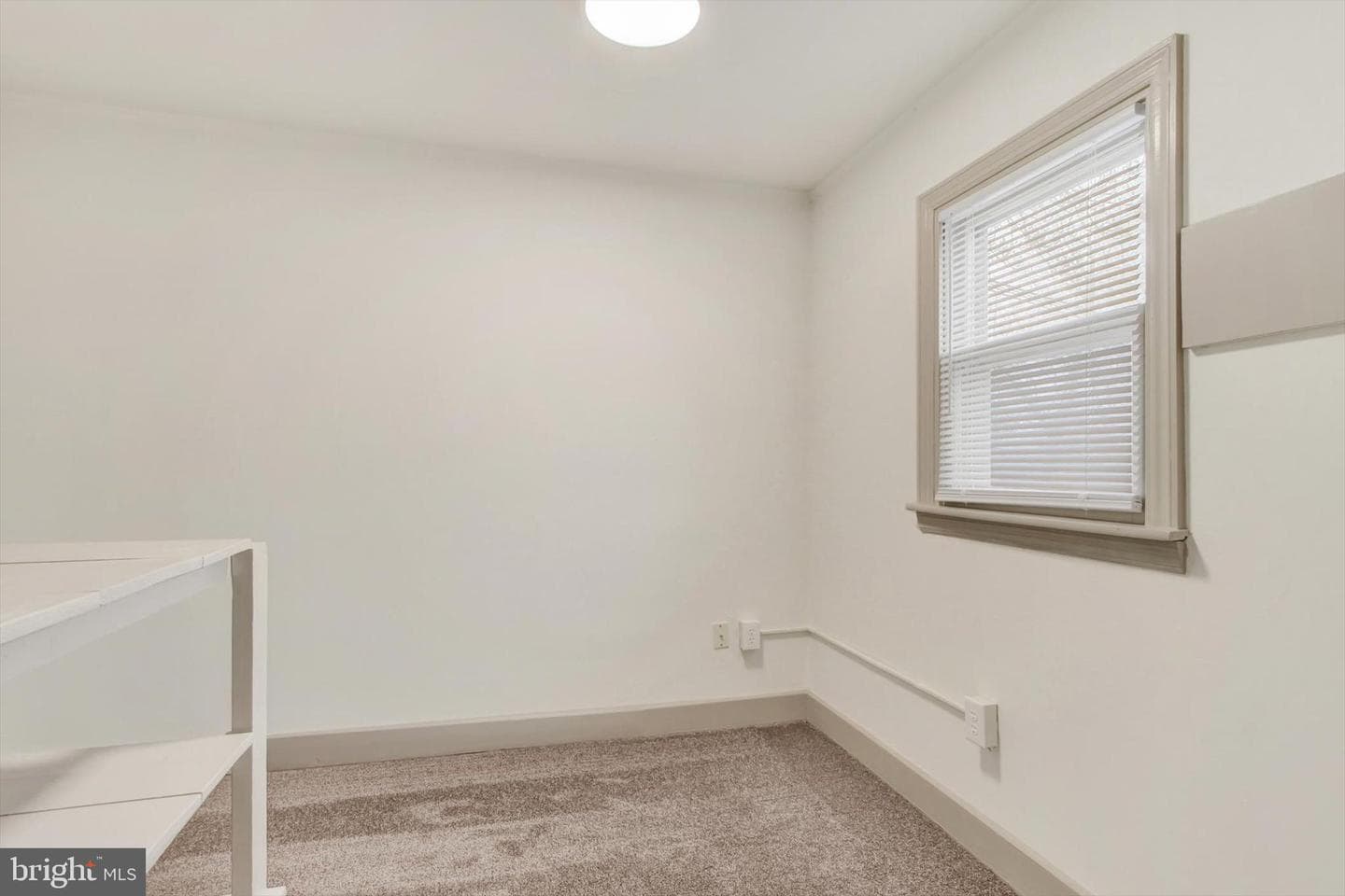 405 W King Street photo 27