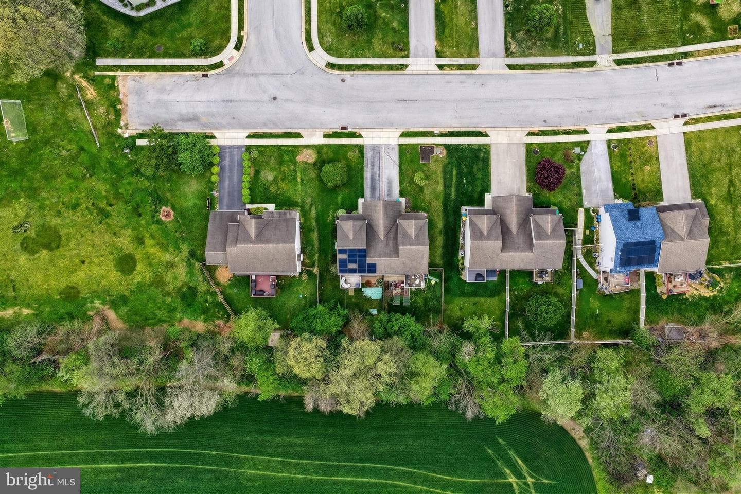 137 Maple Drive photo 48