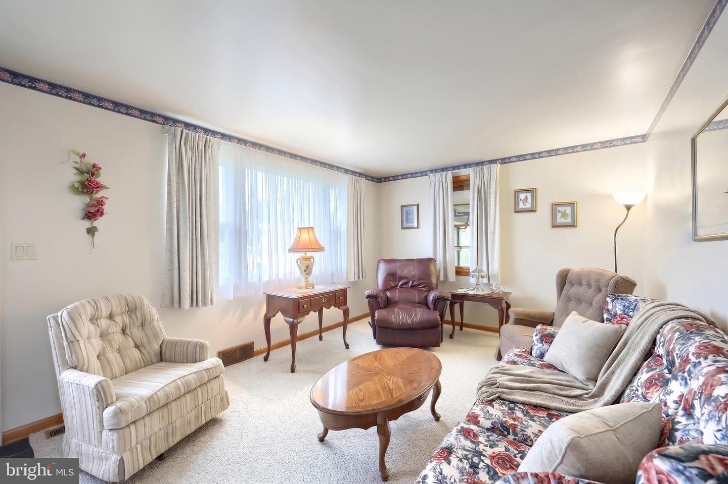 60 Meadow Lane photo 9