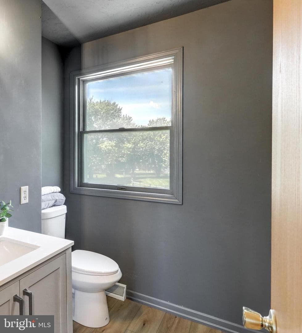 25 Filbert Street photo 21