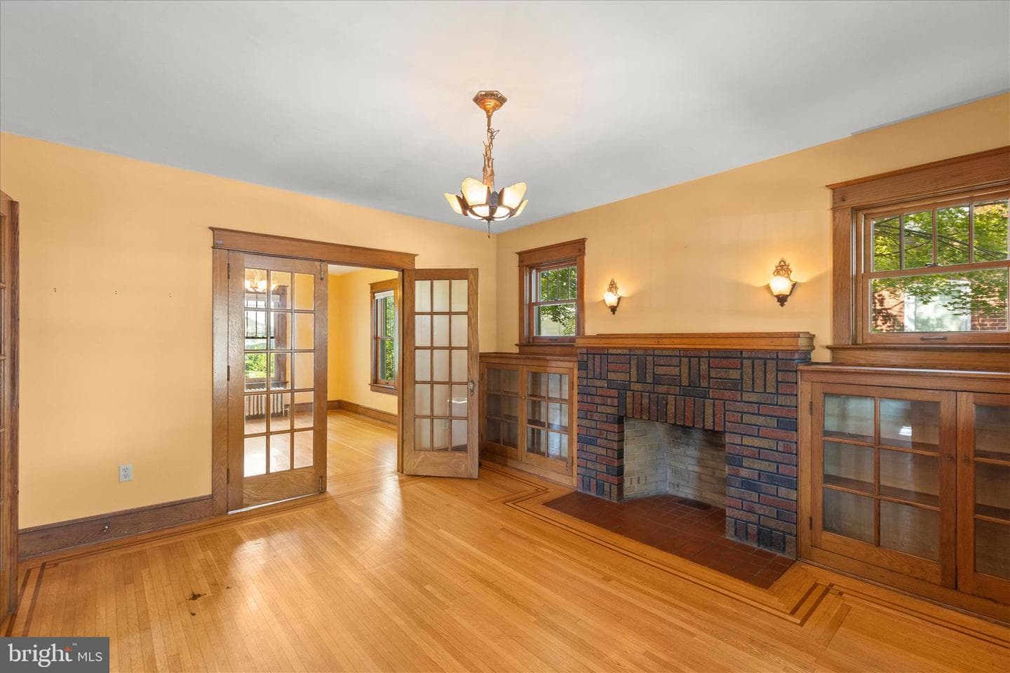 205 Hanover Street photo 19