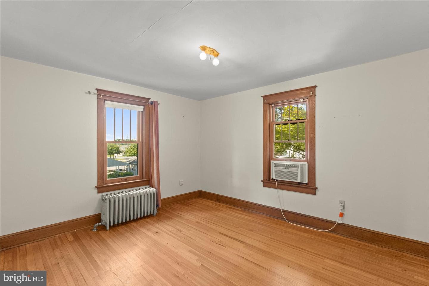 205 Hanover Street photo 32
