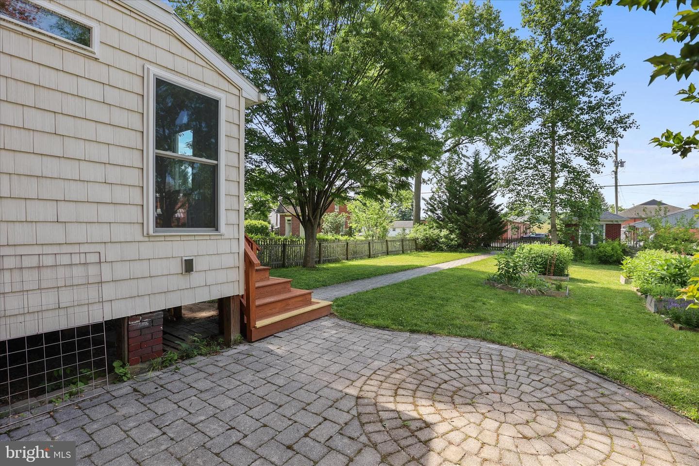 205 Hanover Street photo 49