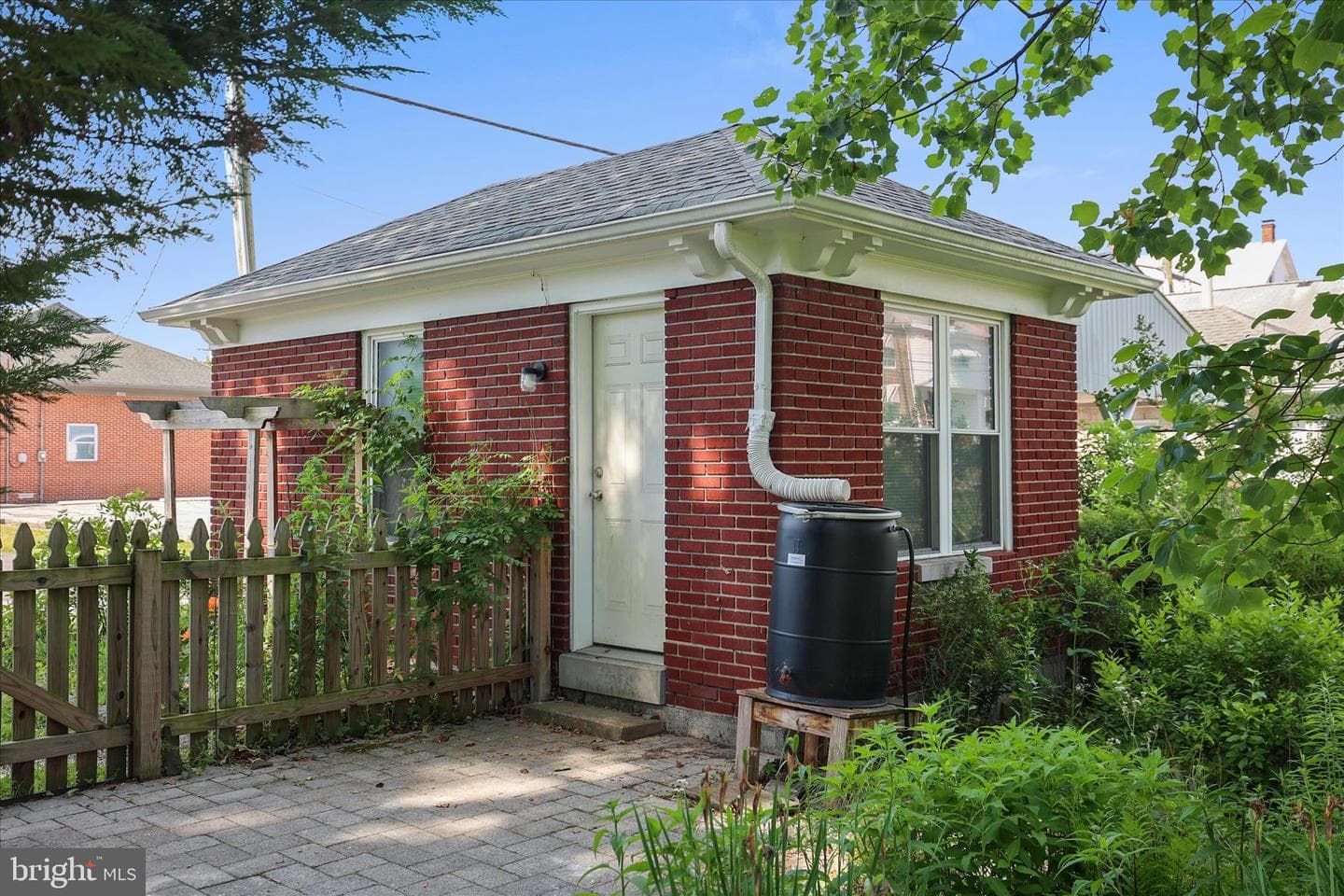 205 Hanover Street photo 54