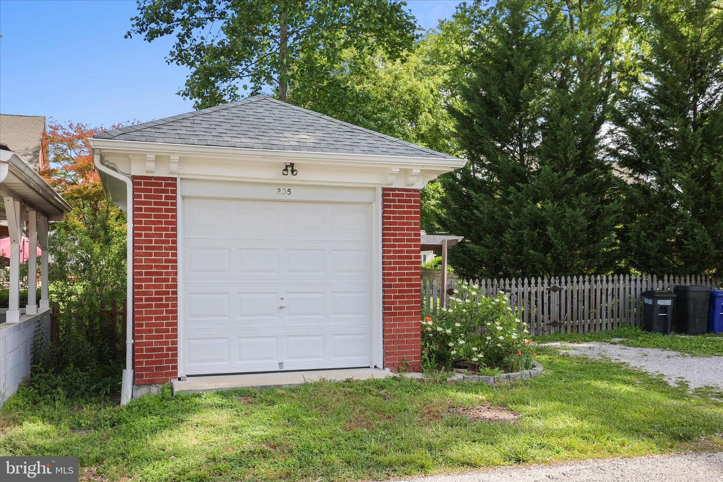 205 Hanover Street photo 56