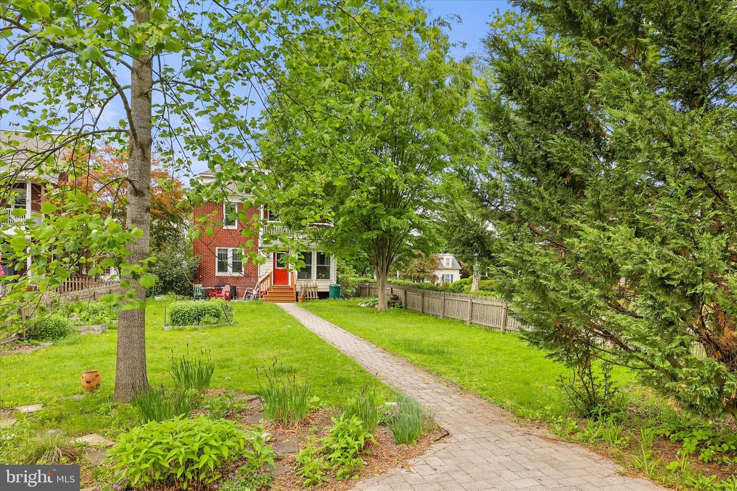 205 Hanover Street photo 60